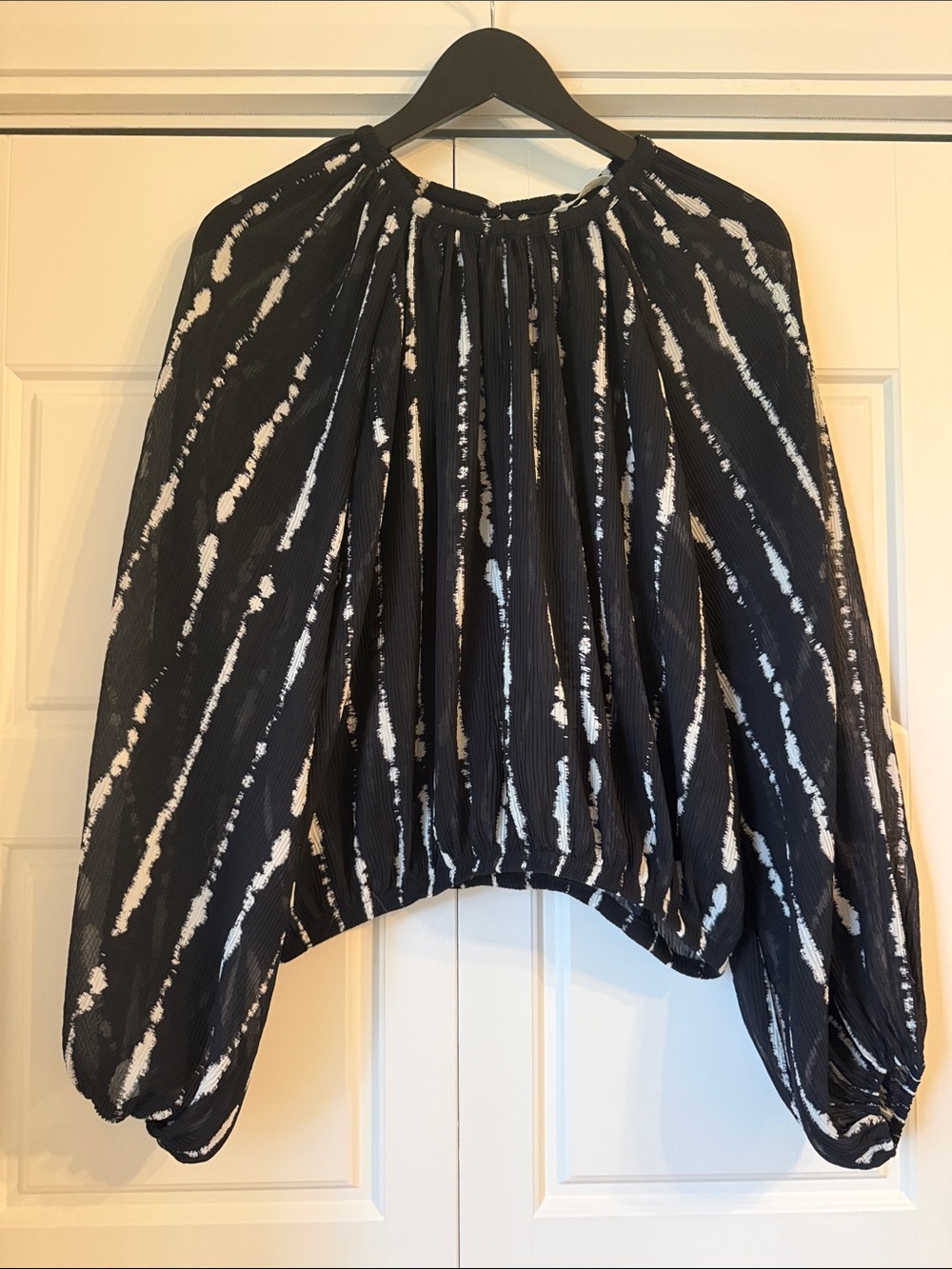H&M Black and White Tie-Dye Balloon Sleeve Blouse